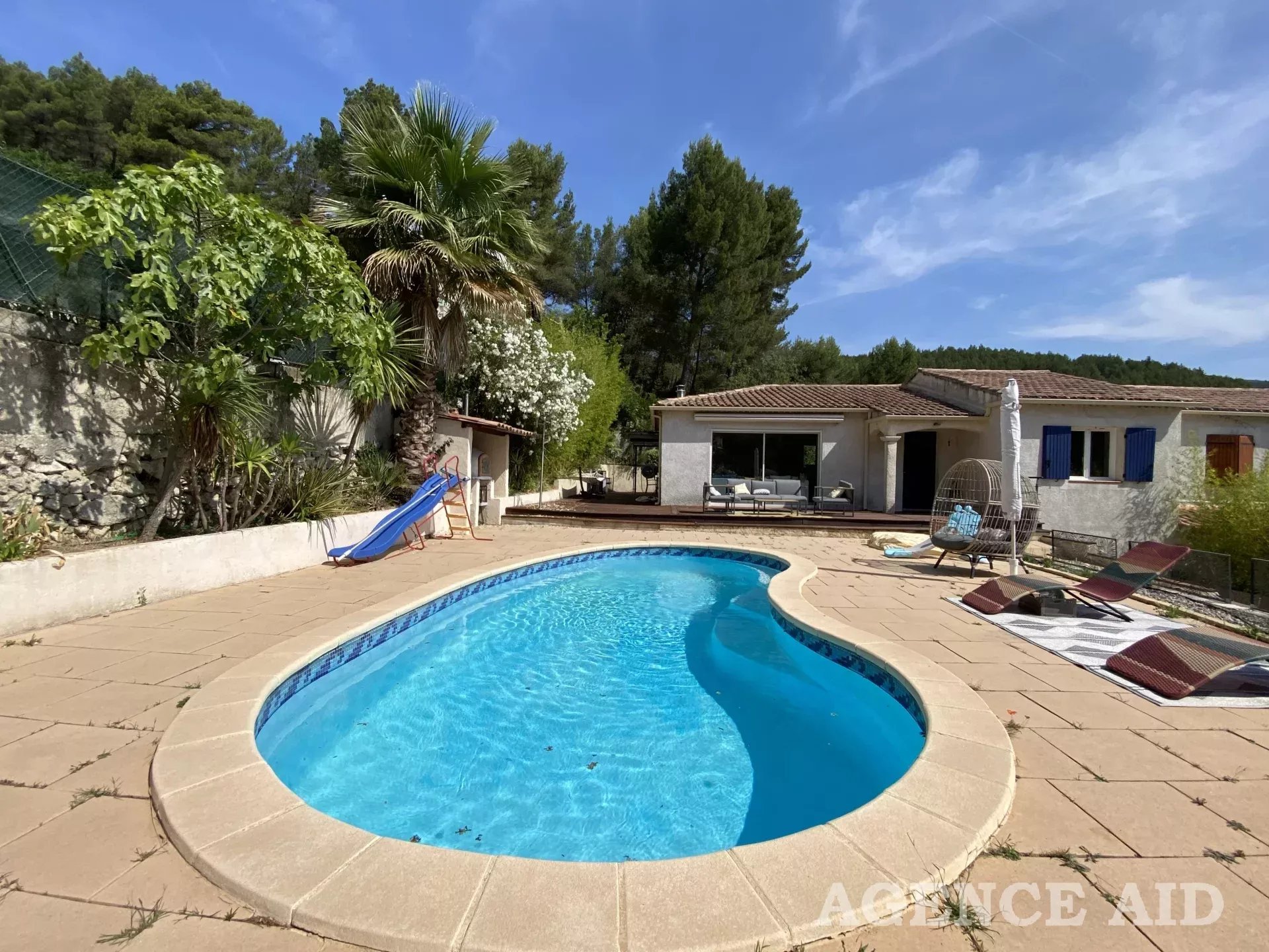 Maison-Villa - Cuges-les-Pins