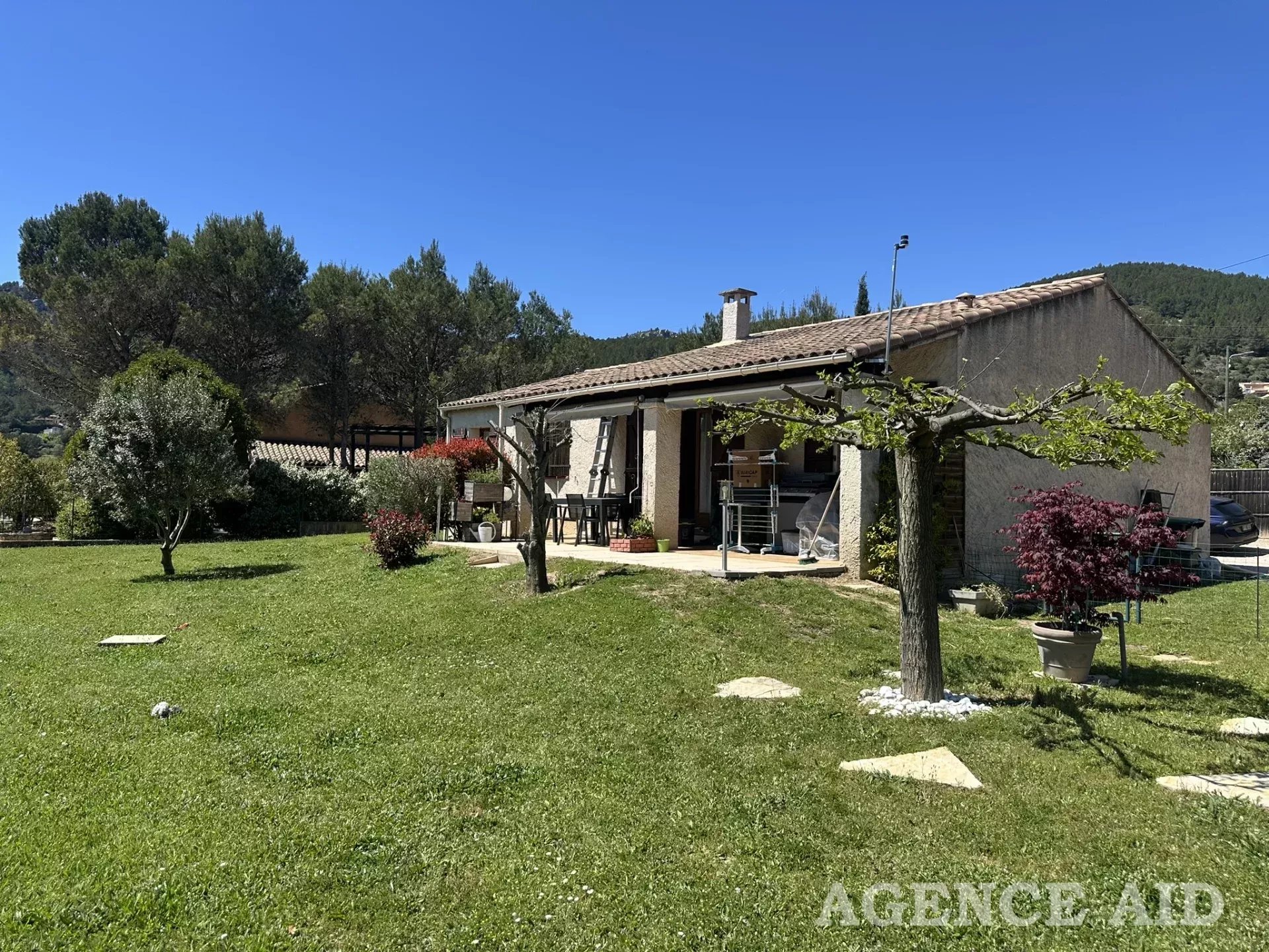 Maison-Villa - Cuges-les-Pins