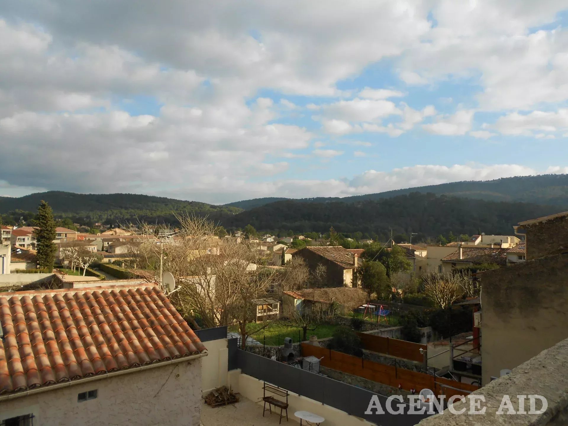 Maison-Villa - Cuges-les-Pins