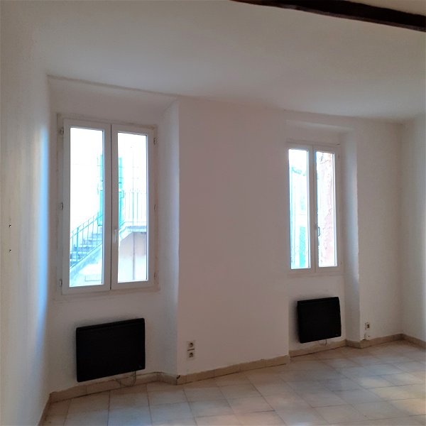 Appartement - CUGES LES PINS