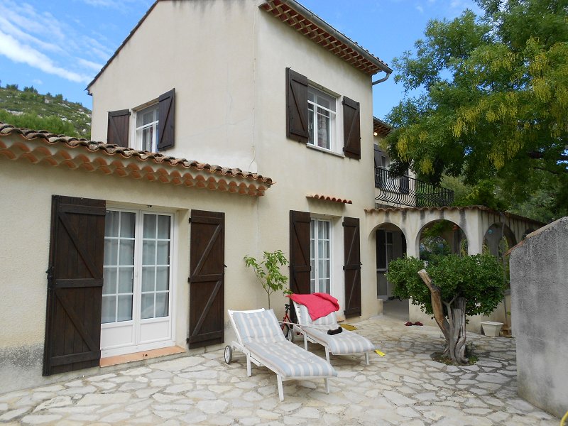 Maison-Villa - CUGES LES PINS