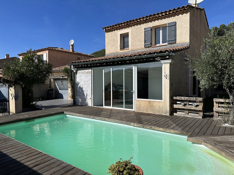 Maison-Villa - CUGES LES PINS